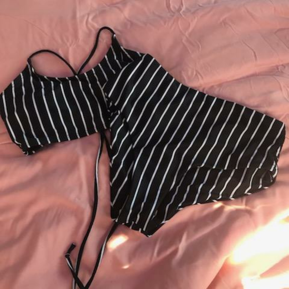 SHEIN bikini - Picture 1 of 4